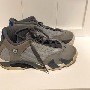 Wolf Grey Jordan 14